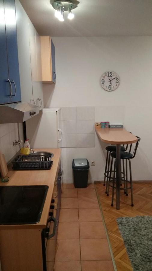 Jovana'S Apartment Novi Sad Luaran gambar