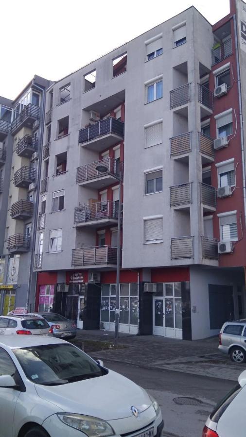 Jovana'S Apartment Novi Sad Luaran gambar